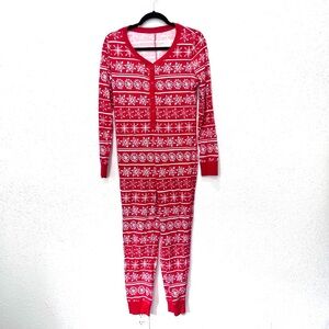 Xhilaration Red and White Snowflake‎ Onesie Small